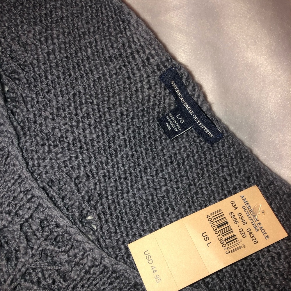 AMERICAN EAGLE CHARCOAL GREY DISTRESSED SWEATER - Picture 4 of 5